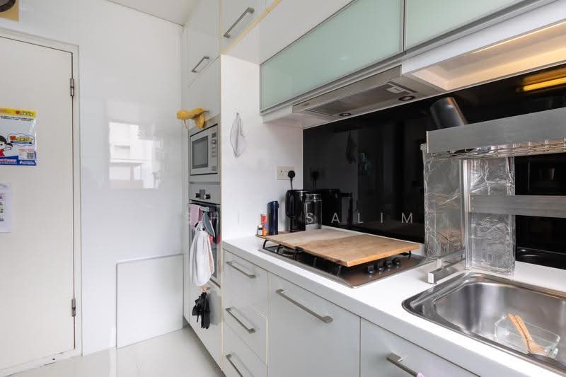 St Patrick's Residences, 60 St. Patrick'S Road, East Coast / Marine Parade, 3 Bedrooms, 1,206 sqft, Apartment For Sale, by Rashid Salim, 500294263 - Kitchen - PropertyGuru.com.sg