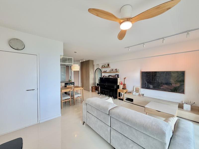 475C Upper Serangoon Crescent, 475C Upper Serangoon Crescent, Hougang / Punggol / Sengkang, 3 Bedrooms, 1,173 sqft, HDB Flat For Sale, by TJHAI C. (TJ), 500294266 - Living Room - PropertyGuru.com.sg