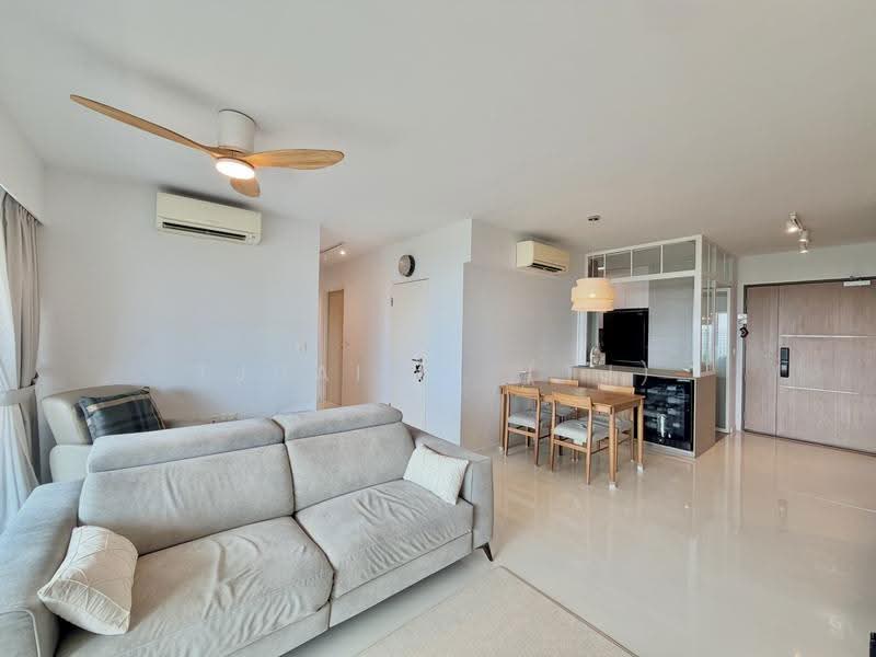 475C Upper Serangoon Crescent, 475C Upper Serangoon Crescent, Hougang / Punggol / Sengkang, 3 Bedrooms, 1,173 sqft, HDB Flat For Sale, by TJHAI C. (TJ), 500294266 - Living Room - PropertyGuru.com.sg
