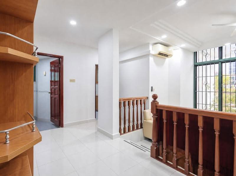 The Watercrest, Loyang Besar Close, Changi Airport / Changi Village, 3 Bedrooms, 1,033 sqft, Condominium For Sale, by Zee Koh, 500294275 - PropertyGuru.com.sg