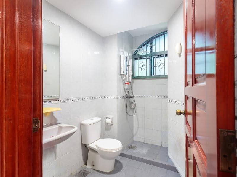 The Watercrest, Loyang Besar Close, Changi Airport / Changi Village, 3 Bedrooms, 1,033 sqft, Condominium For Sale, by Zee Koh, 500294275 - PropertyGuru.com.sg