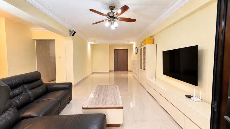 170 Gangsa Road, 170 Gangsa Road, Dairy Farm / Bukit Panjang / Choa Chu Kang, 3 Bedrooms, 1,324 sqft, HDB Flat For Sale, by George Ng, 500294276 - Living Room - PropertyGuru.com.sg