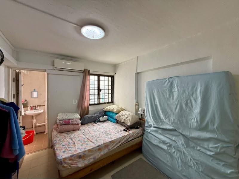 233 Bukit Batok East Avenue 5, 233 Bukit Batok East Avenue 5, Dairy Farm / Bukit Panjang / Choa Chu Kang, 2 Bedrooms, 721 sqft, HDB Flat For Rent, by Devin Lee, 500294288 - PropertyGuru.com.sg