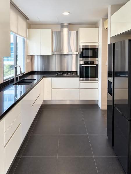 Waterfall Gardens, 8 Farrer Road, Tanglin / Holland / Bukit Timah, 4 Bedrooms, 2,196 sqft, Condominium For Sale, by Joy Fan 范悦暄, 500294367 - Kitchen - PropertyGuru.com.sg