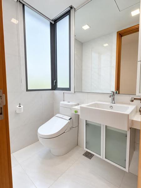 Waterfall Gardens, 8 Farrer Road, Tanglin / Holland / Bukit Timah, 4 Bedrooms, 2,196 sqft, Condominium For Sale, by Joy Fan 范悦暄, 500294367 - Bathroom - PropertyGuru.com.sg