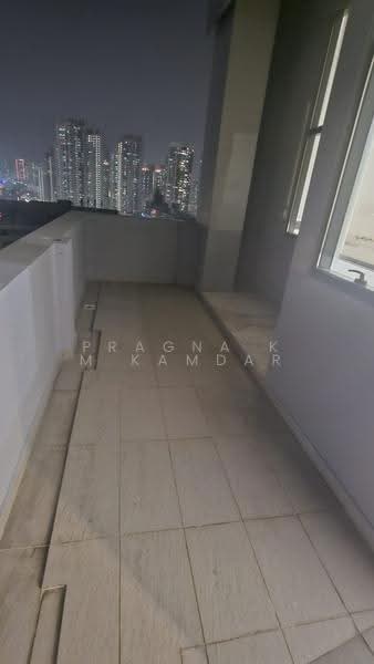 CT Hub 2, 114 Lavender Street, Balestier / Toa Payoh, 1,044 sqft, Light Industrial (B1) For Sale, by Pragna K M Kamdar, 500294393 - Balcony - CommercialGuru.com.sg