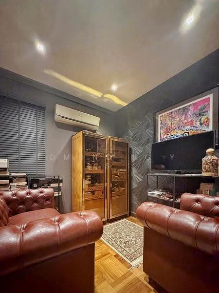 Hillview Villas, 15 Hillview Way, Dairy Farm / Bukit Panjang / Choa Chu Kang, 5 Bedrooms, 5,550 sqft, Terraced House For Sale, by Edmund Ng Y S, 500294434 - Living Room - PropertyGuru.com.sg
