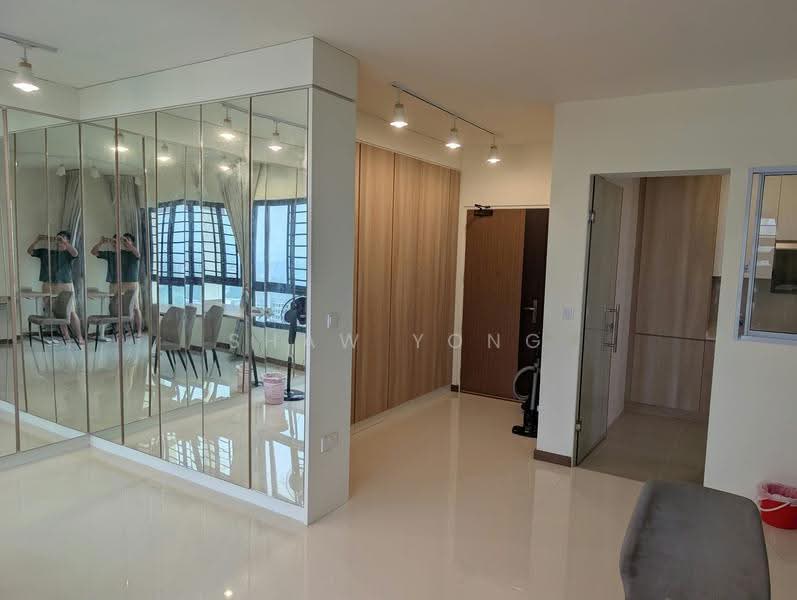 402B Fernvale Lane, 402B Fernvale Lane, Seletar / Yio Chu Kang, 3 Bedrooms, 1,216 sqft, HDB Flat For Rent, by Shaw Yong, 500294441 - Living Room - PropertyGuru.com.sg