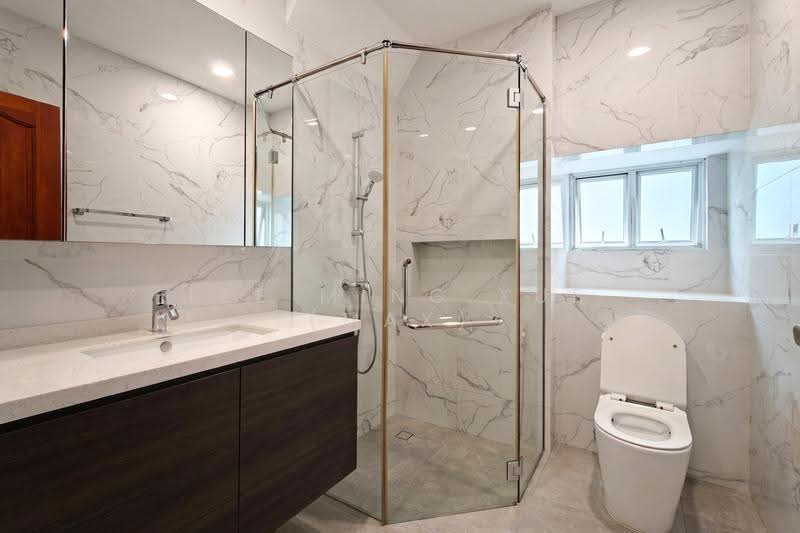 ★ GIANT ★ D13 Freehold Semi-D at Braddell Heights Estate, Clifton Vale, Mackerrow Road, Jalan Girang, Macpherson / Potong Pasir, 4 Bedrooms, 3,200 sqft, Semi-Detached House For Sale, by Lee Ming Xue (Max), 500294491 - Bathroom - PropertyGuru.com.sg