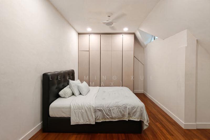 ★ GIANT ★ D13 Freehold Semi-D at Braddell Heights Estate, Clifton Vale, Mackerrow Road, Jalan Girang, Macpherson / Potong Pasir, 4 Bedrooms, 3,200 sqft, Semi-Detached House For Sale, by Lee Ming Xue (Max), 500294491 - Bedroom - PropertyGuru.com.sg