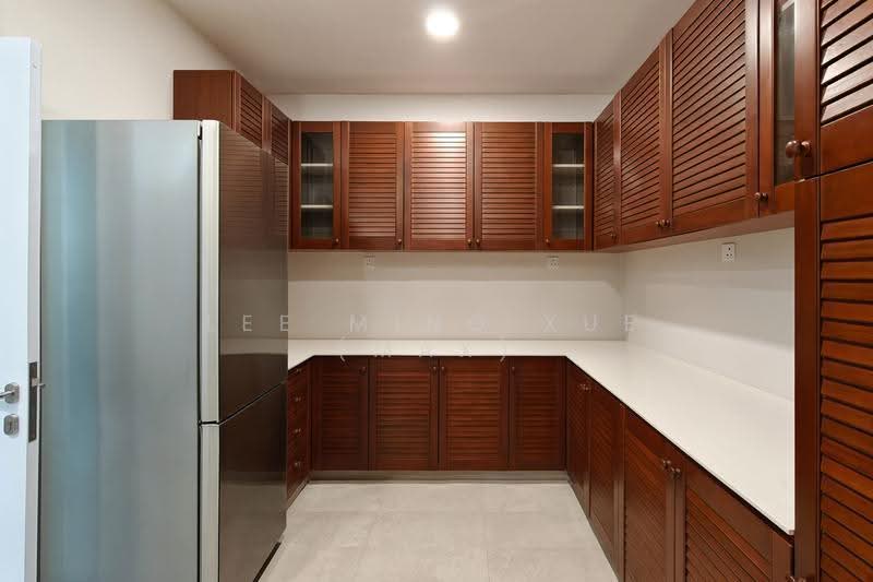 ★ GIANT ★ D13 Freehold Semi-D at Braddell Heights Estate, Clifton Vale, Mackerrow Road, Jalan Girang, Macpherson / Potong Pasir, 4 Bedrooms, 3,200 sqft, Semi-Detached House For Sale, by Lee Ming Xue (Max), 500294491 - Kitchen - PropertyGuru.com.sg