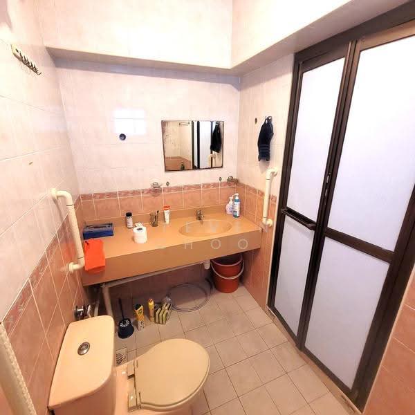 274A Jurong West Avenue 3, 274A Jurong West Avenue 3, Boon Lay / Jurong / Tuas, Room Rental, 130 sqft, HDB Flat For Rent, by Steven Choo, 500294500 - Bathroom - PropertyGuru.com.sg