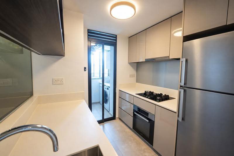 Fourth Avenue Residences, 12 Fourth Avenue, Tanglin / Holland / Bukit Timah, 3 Bedrooms, 1,119 sqft, Condominium For Sale, by Jerald Foo, 500294527 - Kitchen - PropertyGuru.com.sg