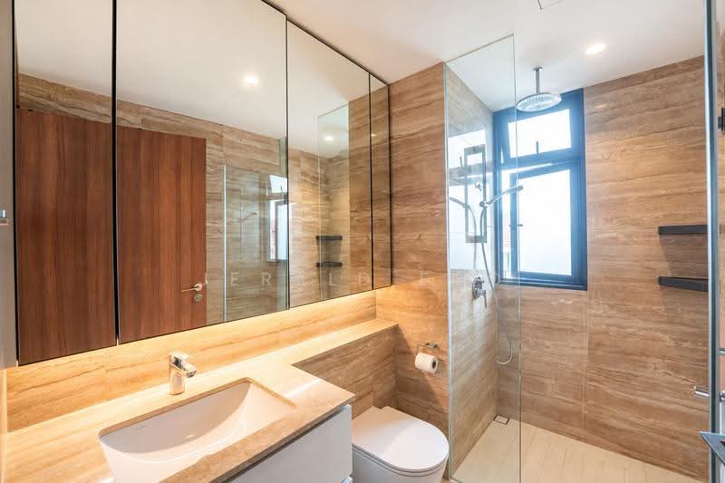 Fourth Avenue Residences, 12 Fourth Avenue, Tanglin / Holland / Bukit Timah, 3 Bedrooms, 1,119 sqft, Condominium For Sale, by Jerald Foo, 500294527 - Master Bath - PropertyGuru.com.sg