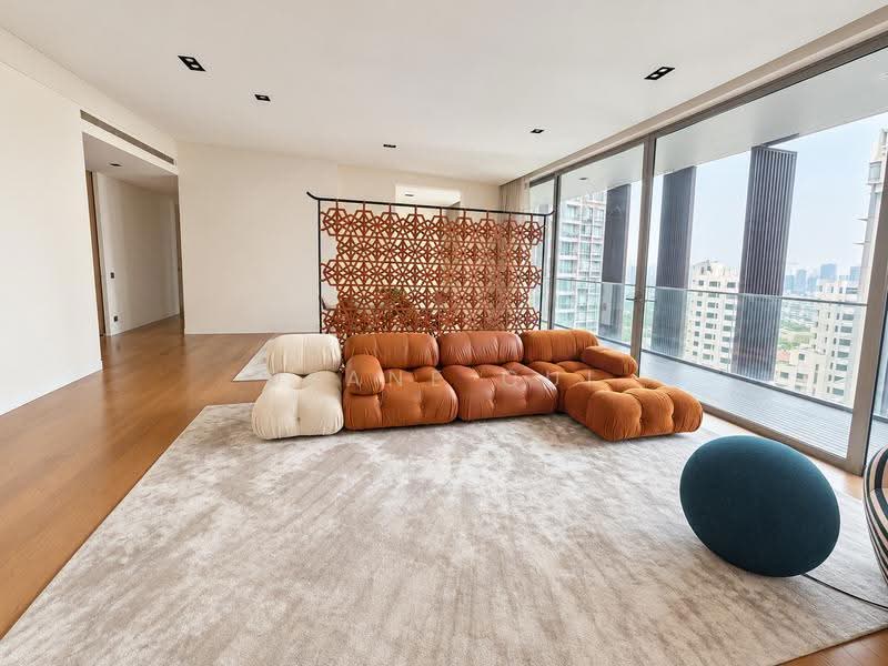 Hilltops, 99 Cairnhill Circle, Orchard / River Valley, 5 Bedrooms, 5,285 sqft, Condominium For Sale, by Deane Cui, 500294542 - Living Room - PropertyGuru.com.sg