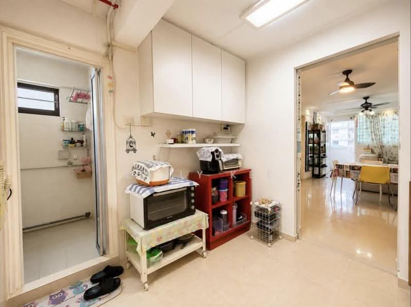45 Bendemeer Road, 45 Bendemeer Road, Balestier / Toa Payoh, Room Rental, 180 sqft, HDB Flat For Rent, by Kally Kee, 500294549 - Kitchen - PropertyGuru.com.sg