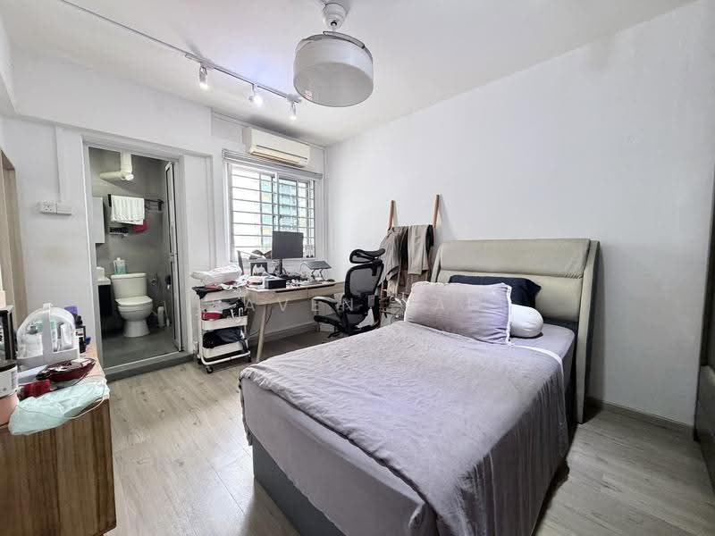 416 Bukit Batok West Avenue 4, 416 Bukit Batok West Avenue 4, Dairy Farm / Bukit Panjang / Choa Chu Kang, 2 Bedrooms, 785 sqft, HDB Flat For Sale, by Baven Tan, 500294573 - Bedroom - PropertyGuru.com.sg