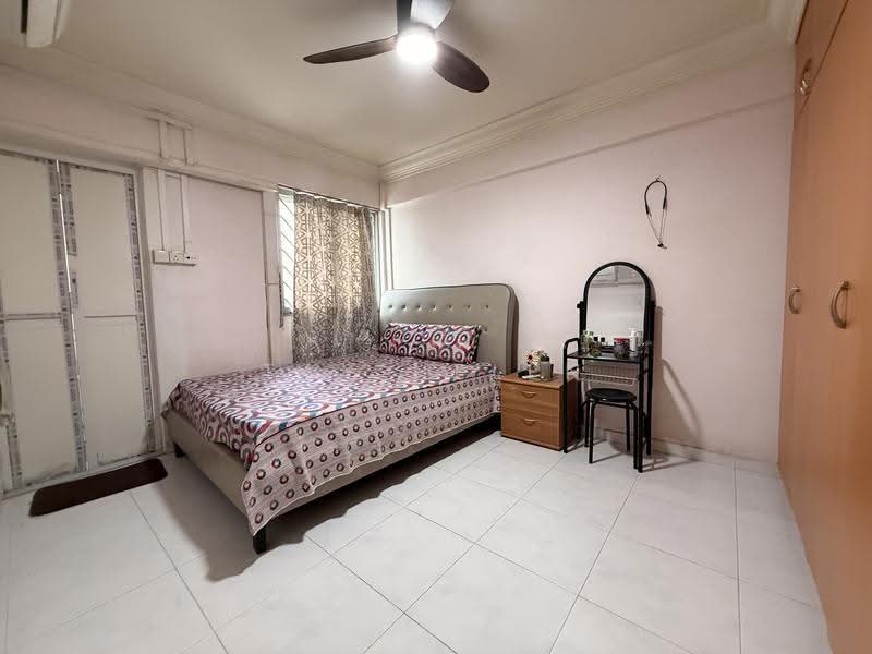 317 Hougang Avenue 7, 317 Hougang Avenue 7, Hougang / Punggol / Sengkang, 2 Bedrooms, 67 sqft, HDB Flat For Rent, by TAY HELEN, 500294583 - Bedroom - PropertyGuru.com.sg
