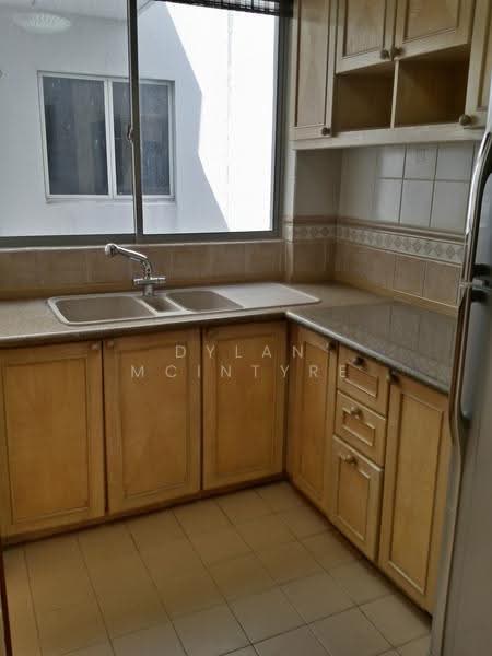 The Bayshore, 22 Bayshore Road, Bedok / Upper East Coast, 3 Bedrooms, 1,238 sqft, Condominium For Sale, by Dylan McIntyre, 500294600 - Kitchen - PropertyGuru.com.sg