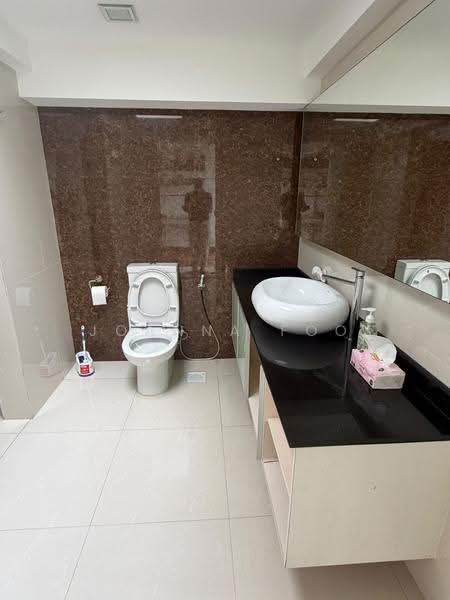 Sembawang Hills Estate, Nemesu Avenue, Ang Mo Kio / Bishan / Thomson, 5 Bedrooms, 3,993 sqft, Terraced House For Sale, by Joanna Foo, 500294603 - Bathroom - PropertyGuru.com.sg