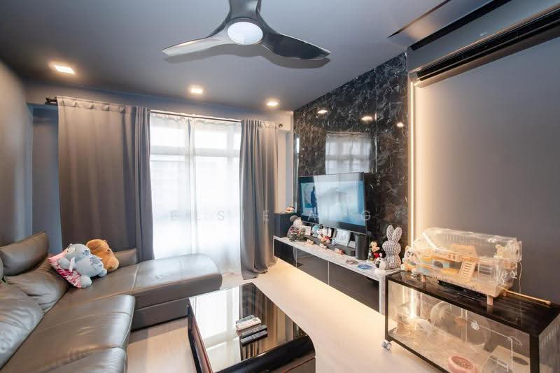 622B Tampines Avenue 12, 622B Tampines Avenue 12, Pasir Ris / Tampines, 3 Bedrooms, 1,001 sqft, HDB Flat For Sale, by Elsie Ang, 500294606 - Living Room - PropertyGuru.com.sg