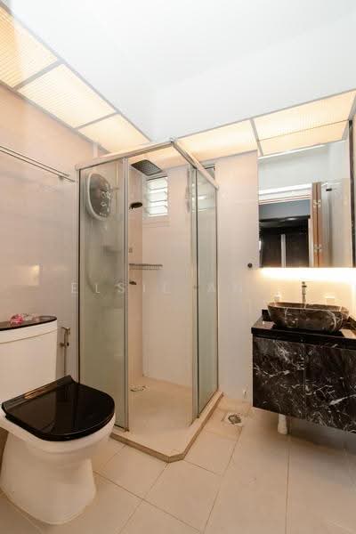 622B Tampines Avenue 12, 622B Tampines Avenue 12, Pasir Ris / Tampines, 3 Bedrooms, 1,001 sqft, HDB Flat For Sale, by Elsie Ang, 500294606 - Bathroom - PropertyGuru.com.sg