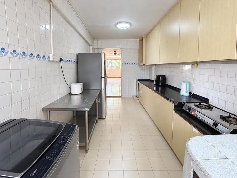 329 Jurong East Avenue 1, 329 Jurong East Avenue 1, Boon Lay / Jurong / Tuas, Room Rental, 150 sqft, HDB Flat For Rent, by Adrian Lee 李俊汶, 500294607 - PropertyGuru.com.sg