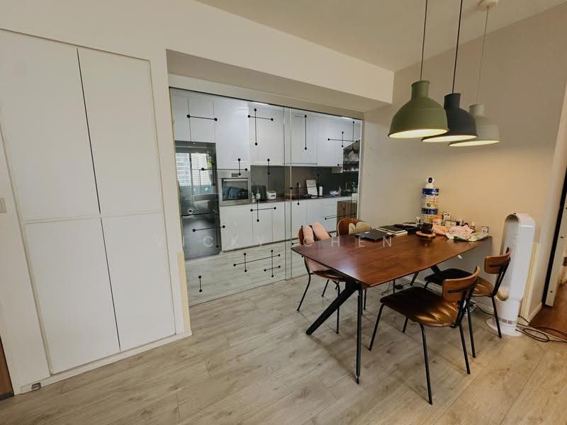 308B Punggol Walk, 308B Punggol Walk, Hougang / Punggol / Sengkang, 3 Bedrooms, 1,206 sqft, HDB Flat For Sale, by Vicky Chen, 500294642 - Dining Room - PropertyGuru.com.sg