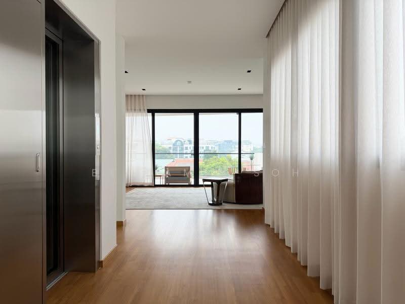 REPUTABLE DEVELOPER CURATES STATEMENT BUNGALOW, 1 to 2 KM to Taonan School, CHIG (Katong), St. Stephen's School, 1 KM to Ngee Ann Primary School, East Coast / Marine Parade, 5 Bedrooms, 9,280 sqft, Bungalow House For Sale, by Benjamin Soh, 500294656 - Interior - PropertyGuru.com.sg