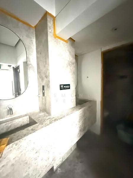 Mosque Street, Chinatown / Tanjong Pagar, 1,139 sqft, Shop / Shophouse For Rent, by Desmond Yeo, 500294662 - Bathroom - CommercialGuru.com.sg