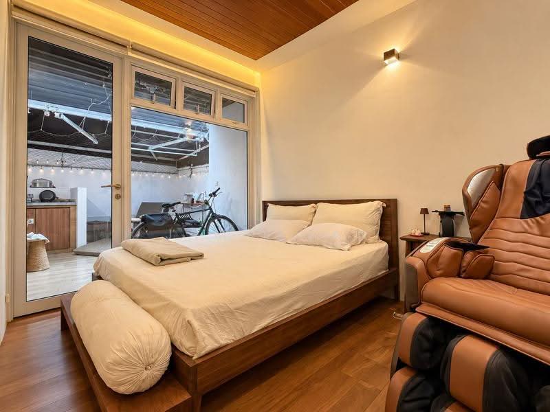 Parc Sophia, 8 Adis Road, Orchard / River Valley, 1 Bedroom, 872 sqft, Apartment For Sale, by Jamie Tan, 500294671 - Bedroom - PropertyGuru.com.sg