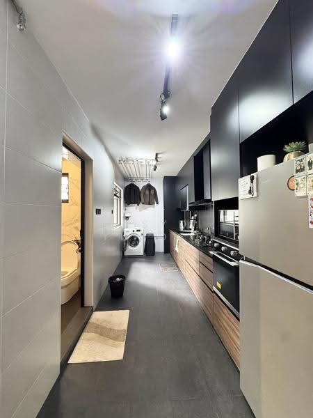 686B Choa Chu Kang Crescent, 686B Choa Chu Kang Crescent, Dairy Farm / Bukit Panjang / Choa Chu Kang, 3 Bedrooms, 1,184 sqft, HDB Flat For Sale, by Rusydi Yusoff, 500294678 - Kitchen - PropertyGuru.com.sg