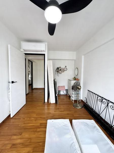 686B Choa Chu Kang Crescent, 686B Choa Chu Kang Crescent, Dairy Farm / Bukit Panjang / Choa Chu Kang, 3 Bedrooms, 1,184 sqft, HDB Flat For Sale, by Rusydi Yusoff, 500294678 - Bedroom - PropertyGuru.com.sg