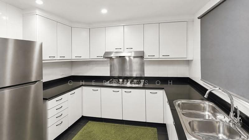 Azalea Park Condo, 4 Flora Road, Changi Airport / Changi Village, 3 Bedrooms, 1,313 sqft, Condominium For Rent, by Cheryl Soh, 500294696 - Kitchen - PropertyGuru.com.sg