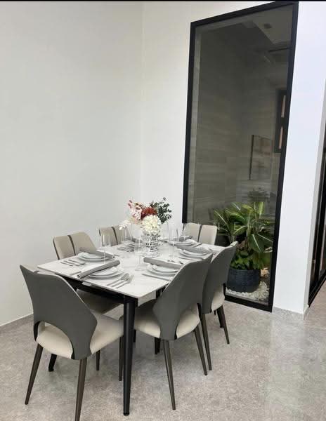 Freehold Brand New 3 Storey Intemediate Terrace In Sembawang, Jalan Sankam, Sembawang / Yishun, 5 Bedrooms, 1,771 sqft, Terraced House For Sale, by Catherine Lim, 500294705 - Dining Room - PropertyGuru.com.sg