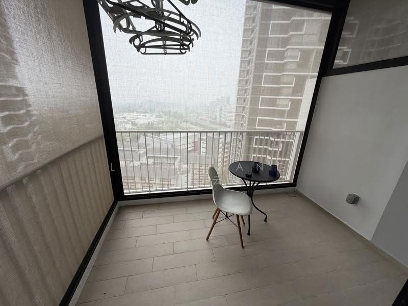 The Trilinq, 28 Jalan Lempeng, Buona Vista / West Coast / Clementi New Town, Room Rental, 180 sqft, Condominium For Rent, by Linda Yang (杨凌云), 500294718 - Balcony - PropertyGuru.com.sg