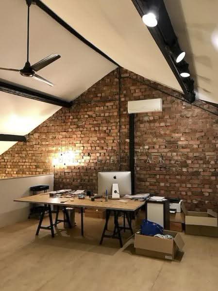 The Black & White loft apartment at Joo Chiat, East Coast / Marine Parade, 1 Bedroom, 980 sqft, Walk-up Apartment For Rent, by Eunice Tan, 500294720 - Study - PropertyGuru.com.sg