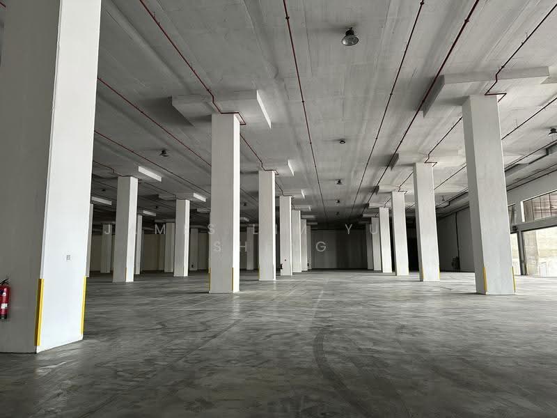 Ground Floor Warehouse - 9m Height, Dedicated Loading Bays, Boon Lay / Jurong / Tuas, 66,500 sqft, Warehouse For Rent, by James Lim Yuan Sheng, 500294726 - CommercialGuru.com.sg