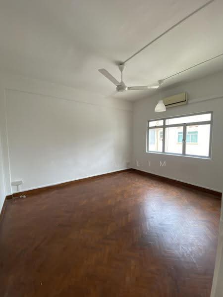 Rainbow Mansions, 122 - 128B, Grange Road, Tanglin / Holland / Bukit Timah, 3 Bedrooms, 1,500 sqft, Walk-up Apartment For Rent, by Alicia Lim, 500294733 - Interior - PropertyGuru.com.sg