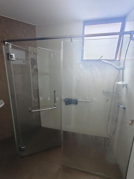 Parc Oasis, 35 Jurong East Avenue 1, Boon Lay / Jurong / Tuas, Room Rental, 222 sqft, Condominium For Rent, by Isaac Lin, 500294744 - MR1 bathroom - PropertyGuru.com.sg