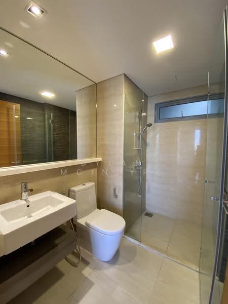 Woodhaven, 77 Woodgrove Avenue, Admiralty / Woodlands, 3 Bedrooms, 1,173 sqft, Condominium For Sale, by Dylan McIntyre, 500294758 - Bathroom - PropertyGuru.com.sg