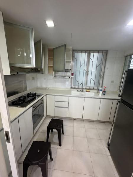 Blossoms @ Woodleigh, 14 Woodleigh Close, Macpherson / Potong Pasir, 3 Bedrooms, 1,195 sqft, Condominium For Rent, by PETER HO, 500294795 - Kitchen - PropertyGuru.com.sg