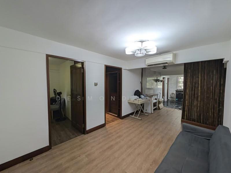 136 Jalan Bukit Merah, 136 Jalan Bukit Merah, Alexandra / Commonwealth, 2 Bedrooms, 635 sqft, HDB Flat For Rent, by Desmond Tan, 500294827 - Living Room - PropertyGuru.com.sg