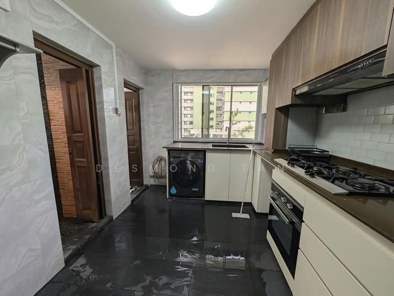 136 Jalan Bukit Merah, 136 Jalan Bukit Merah, Alexandra / Commonwealth, 2 Bedrooms, 635 sqft, HDB Flat For Rent, by Desmond Tan, 500294827 - Kitchen - PropertyGuru.com.sg