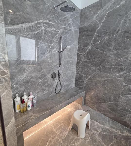 Braddell Heights Estate, Matlock Rise, Macpherson / Potong Pasir, 6 Bedrooms, 8,800 sqft, Bungalow House For Sale, by Dan Lim, 500294872 - Bathroom - PropertyGuru.com.sg