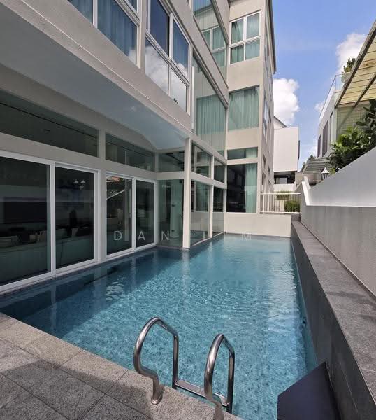 Braddell Heights Estate, Matlock Rise, Macpherson / Potong Pasir, 6 Bedrooms, 8,800 sqft, Bungalow House For Sale, by Dan Lim, 500294872 - Pool - PropertyGuru.com.sg