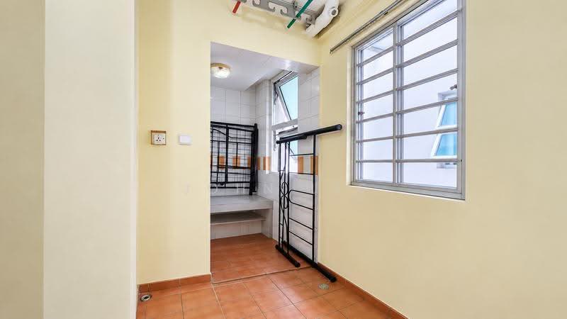 The Floravale, 238 Westwood Avenue, Boon Lay / Jurong / Tuas, 3 Bedrooms, 1,228 sqft, Condominium For Sale, by John Lee, 500294878 - Corridor - PropertyGuru.com.sg