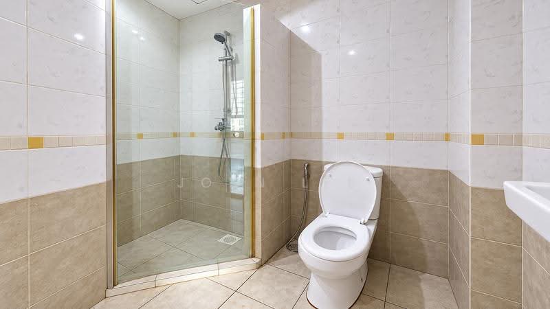 The Floravale, 238 Westwood Avenue, Boon Lay / Jurong / Tuas, 3 Bedrooms, 1,228 sqft, Condominium For Sale, by John Lee, 500294878 - Bathroom - PropertyGuru.com.sg