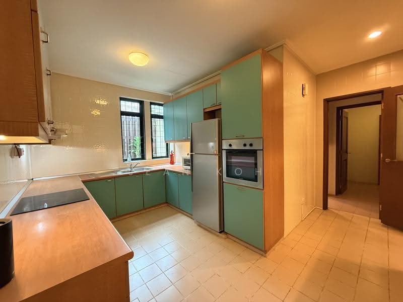 Fernhill Road, Fernhill Road, Tanglin / Holland / Bukit Timah, 6 Bedrooms, 3,200 sqft, Semi-Detached House For Sale, by Jean Koh, 500294881 - Kitchen - PropertyGuru.com.sg