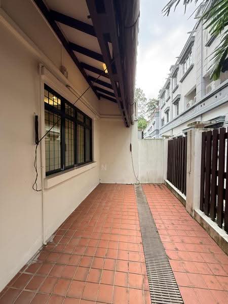 Fernhill Road, Fernhill Road, Tanglin / Holland / Bukit Timah, 6 Bedrooms, 3,200 sqft, Semi-Detached House For Sale, by Jean Koh, 500294881 - PropertyGuru.com.sg